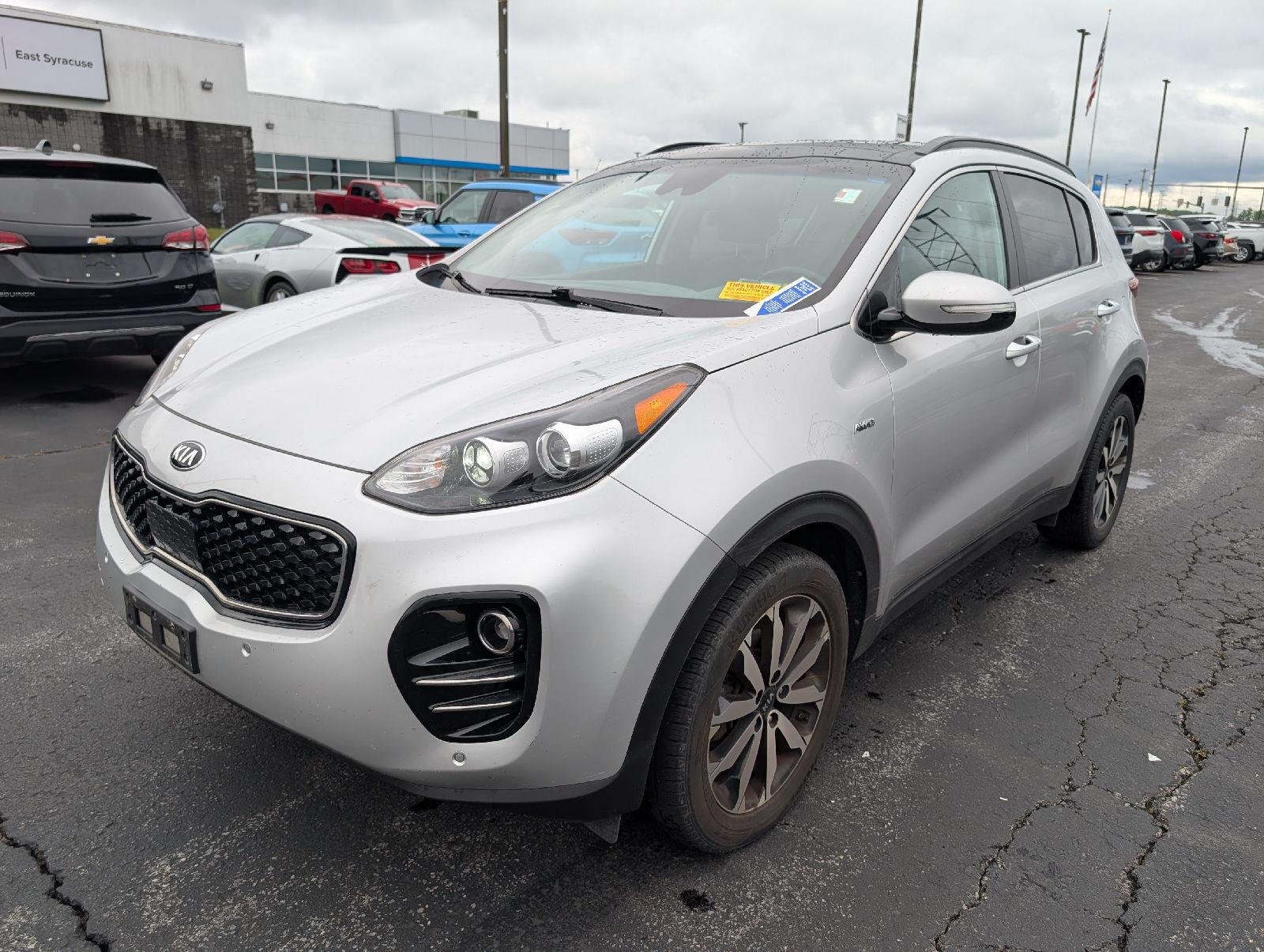 Used 2018 Sparkling Silver Kia EX image 4