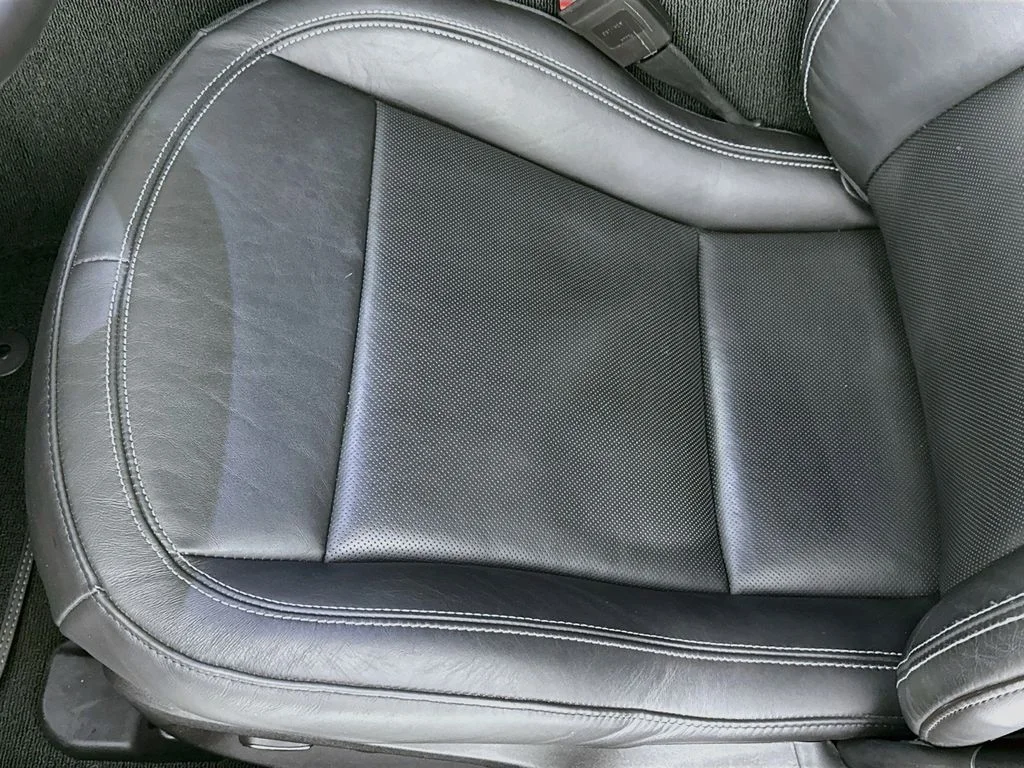 Used 2015 Black Chevrolet Stingray Z51 image 21