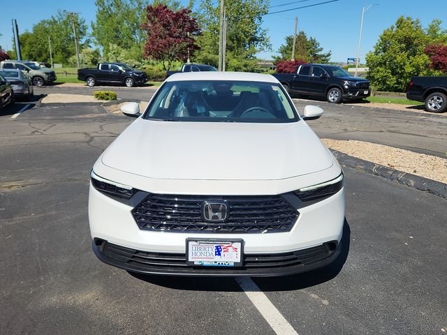 New 2026 Platinum White Pearl Honda LX image 2