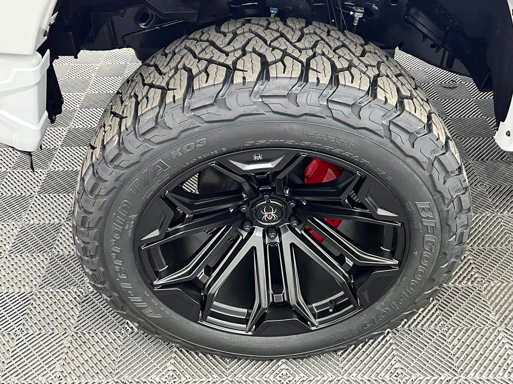 New 2026 White Ford XLT Black Widow Lifted Truck image 18