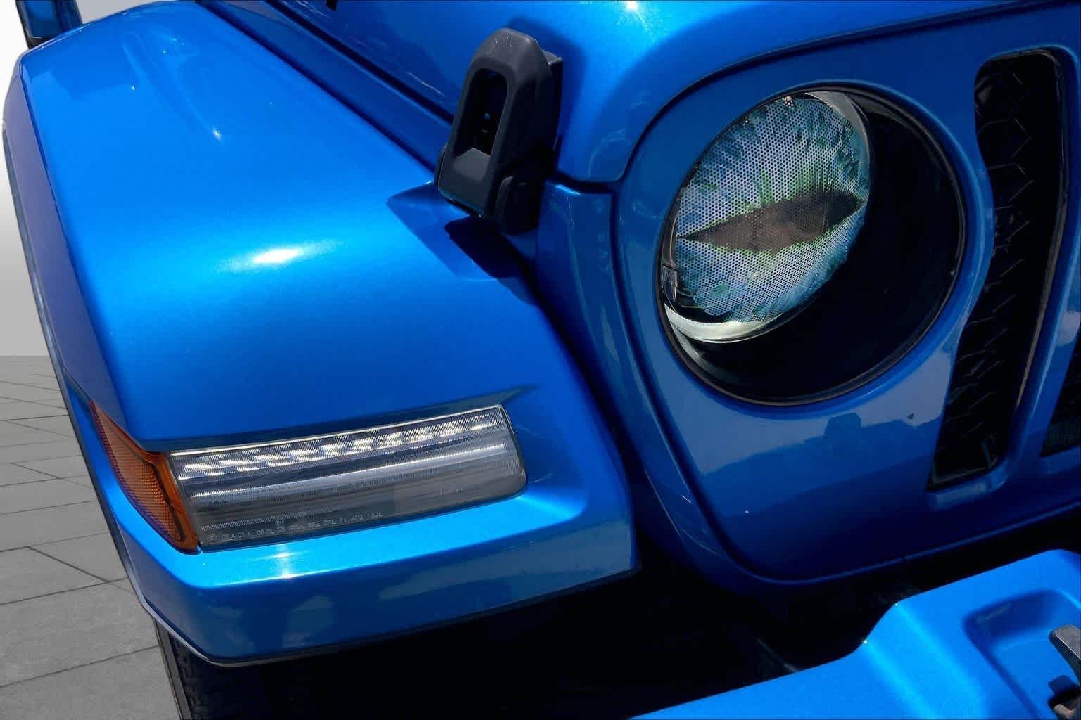 Used 2022 Hydro Blue Pearlcoat Jeep Unlimited High Altitude image 26