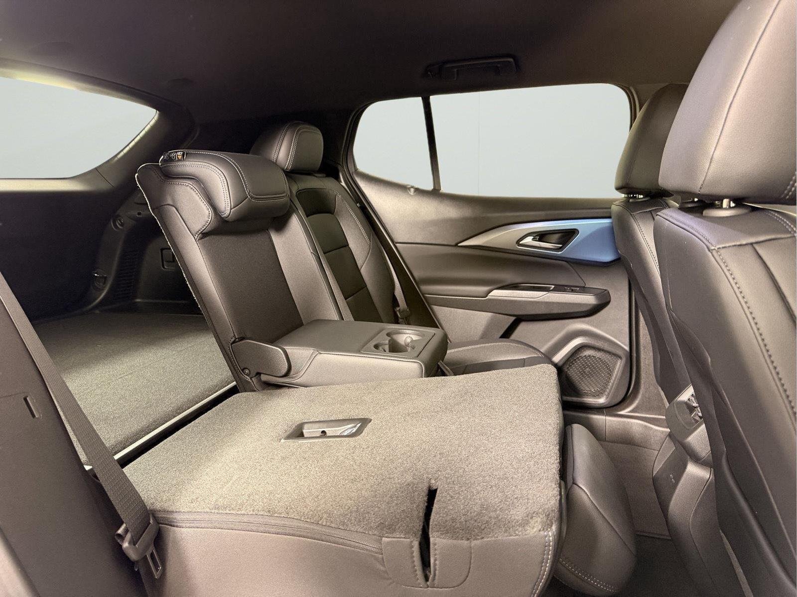 2026 Chevrolet Equinox EV 2LT - Photo 21