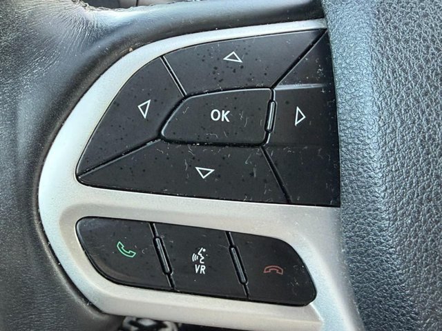 Used 2017 Red Jeep Trailhawk image 18