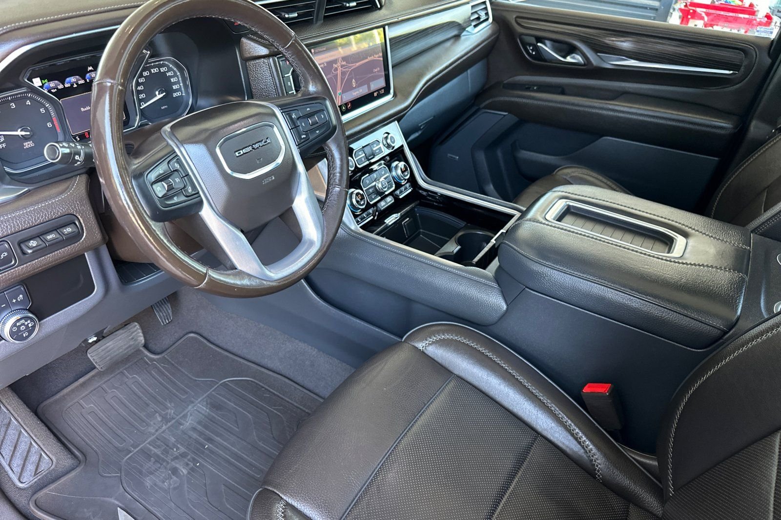 2021 GMC Yukon Denali - Photo 9