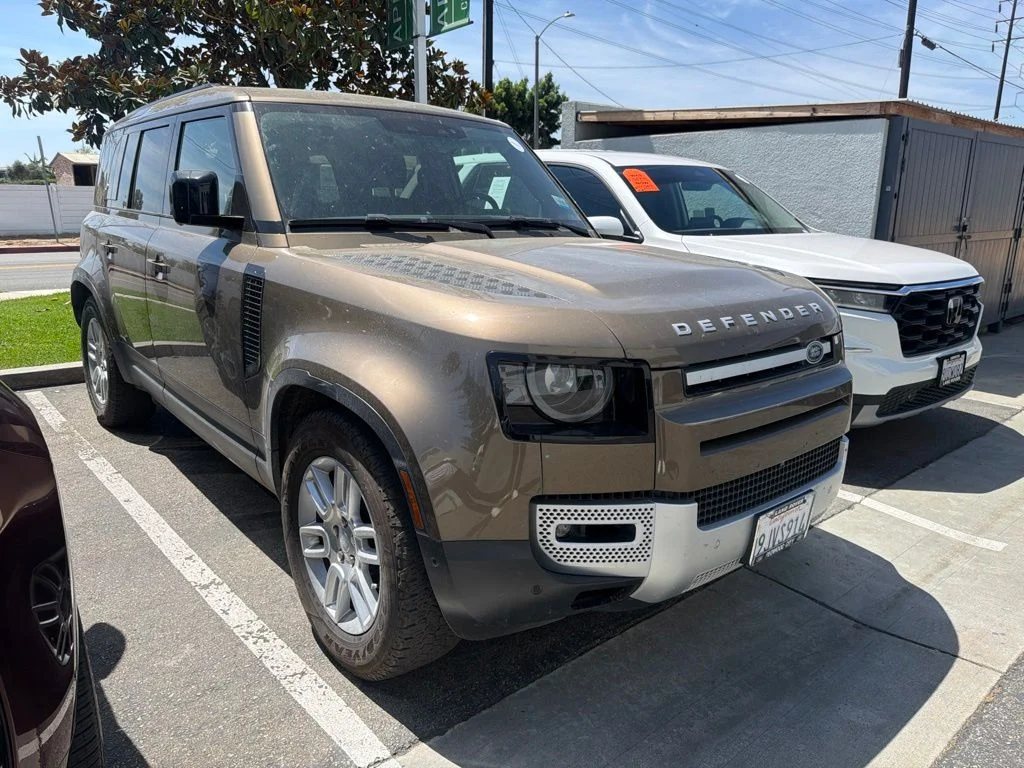 Used 2024 Brown Land Rover S image 2