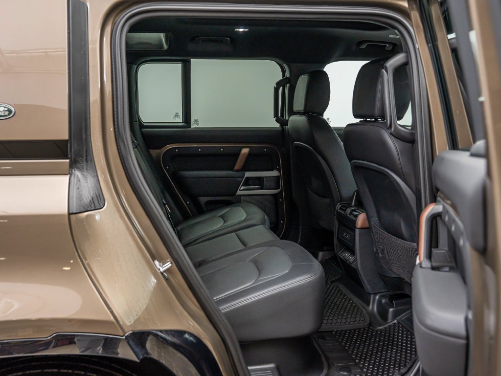 Used 2024 Gondwana Stone Metallic Land Rover X-Dynamic SE image 45