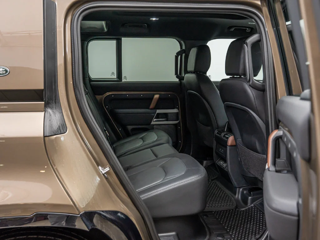 Used 2024 Gondwana Stone Metallic Land Rover X-Dynamic SE image 45