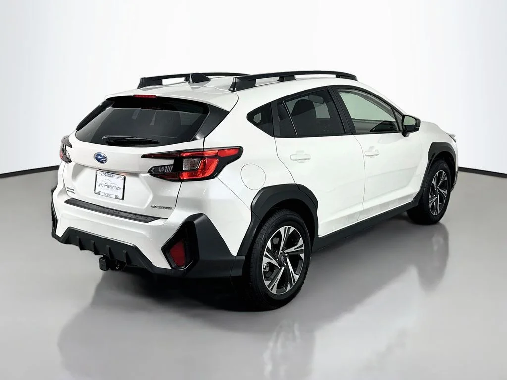 Used 2025 Crystal White Pearl Subaru Premium image 9