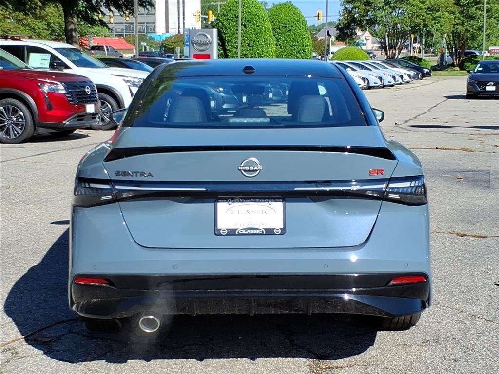 New 2026 Atlantic Gray Metallic / Super Black Two-tone Nissan SR image 6