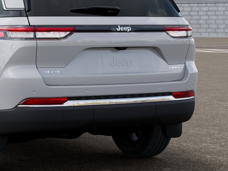 New 2026 Bright White Clear-Coat Exterior Paint Jeep Limited image 28