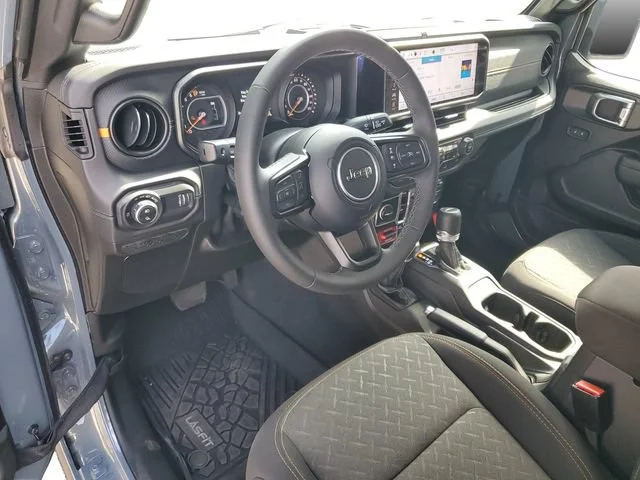 Used 2025 Anvil Clearcoat Jeep Mojave image 10