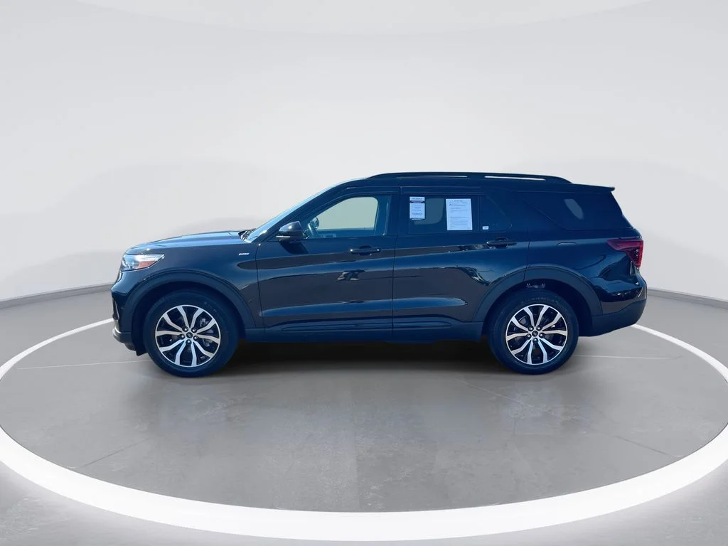 Used 2022 Black Ford ST-Line image 5
