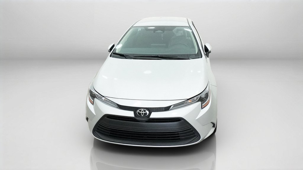 New 2027 Classic Silver Metallic Toyota LE image 46