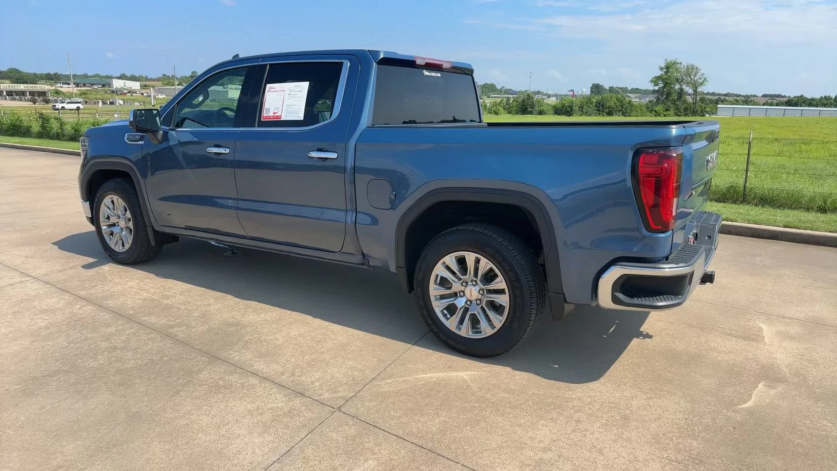 Used 2024 Downpour Metallic GMC SLT image 6