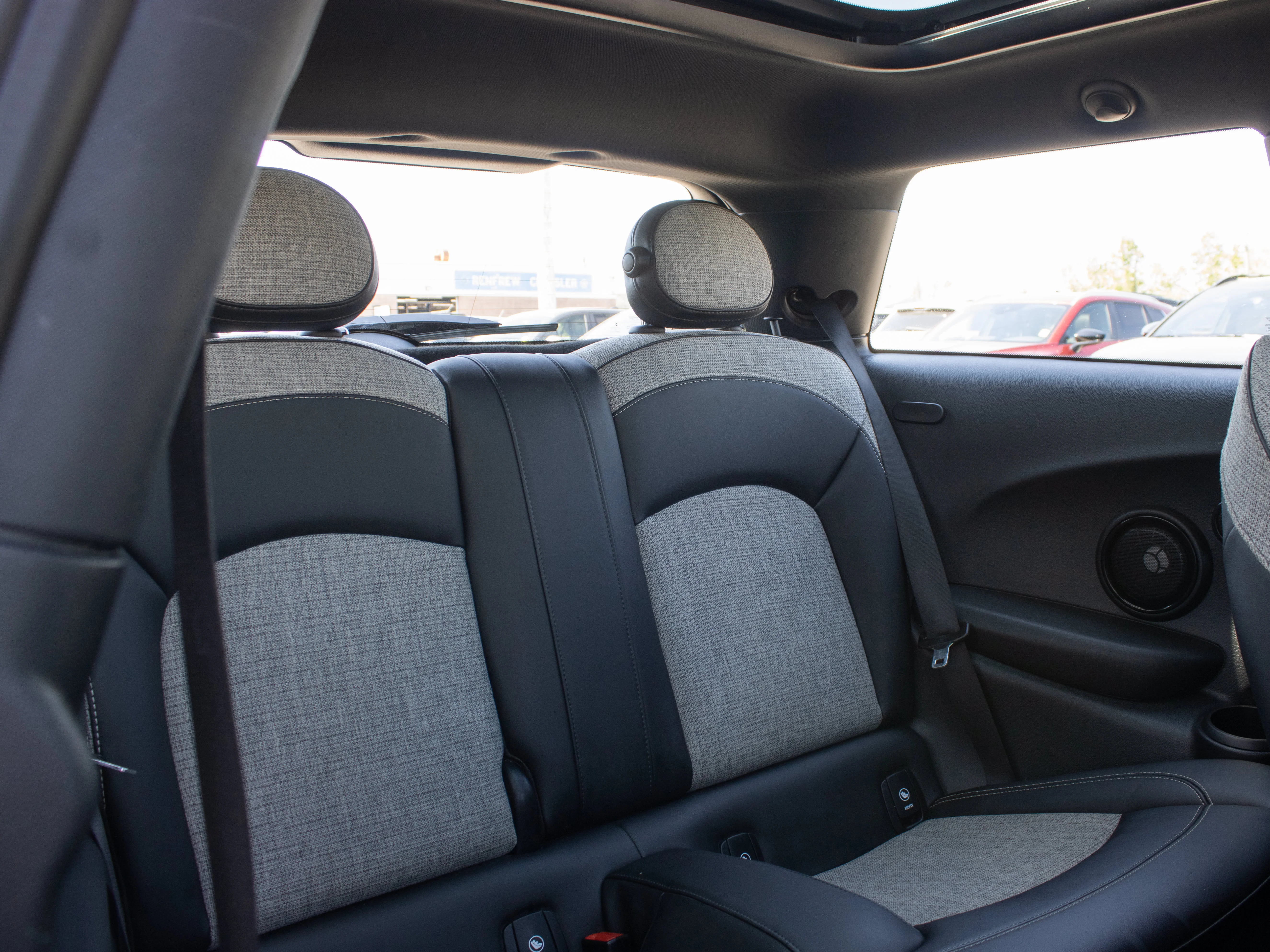 Used 2022 Blue MINI Cooper SE* | All-Electric | Heated Seats | Heated Steering Wheel | Navigation | Back-Up Camera | image 15