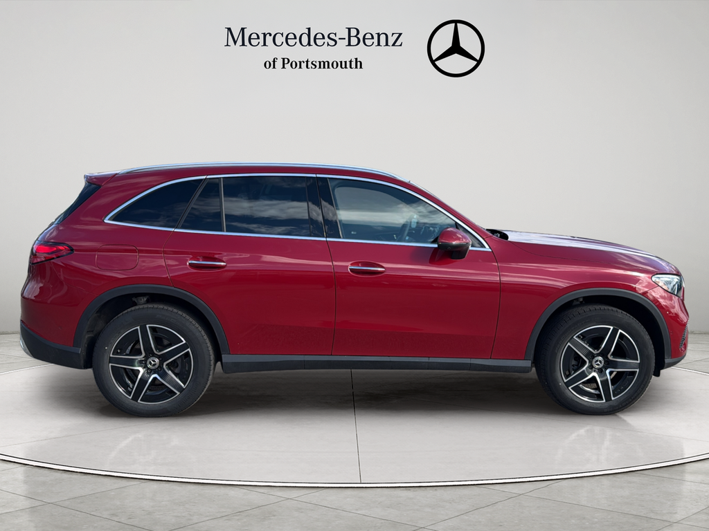 Used 2026 Red Mercedes-Benz GLC 300 image 6
