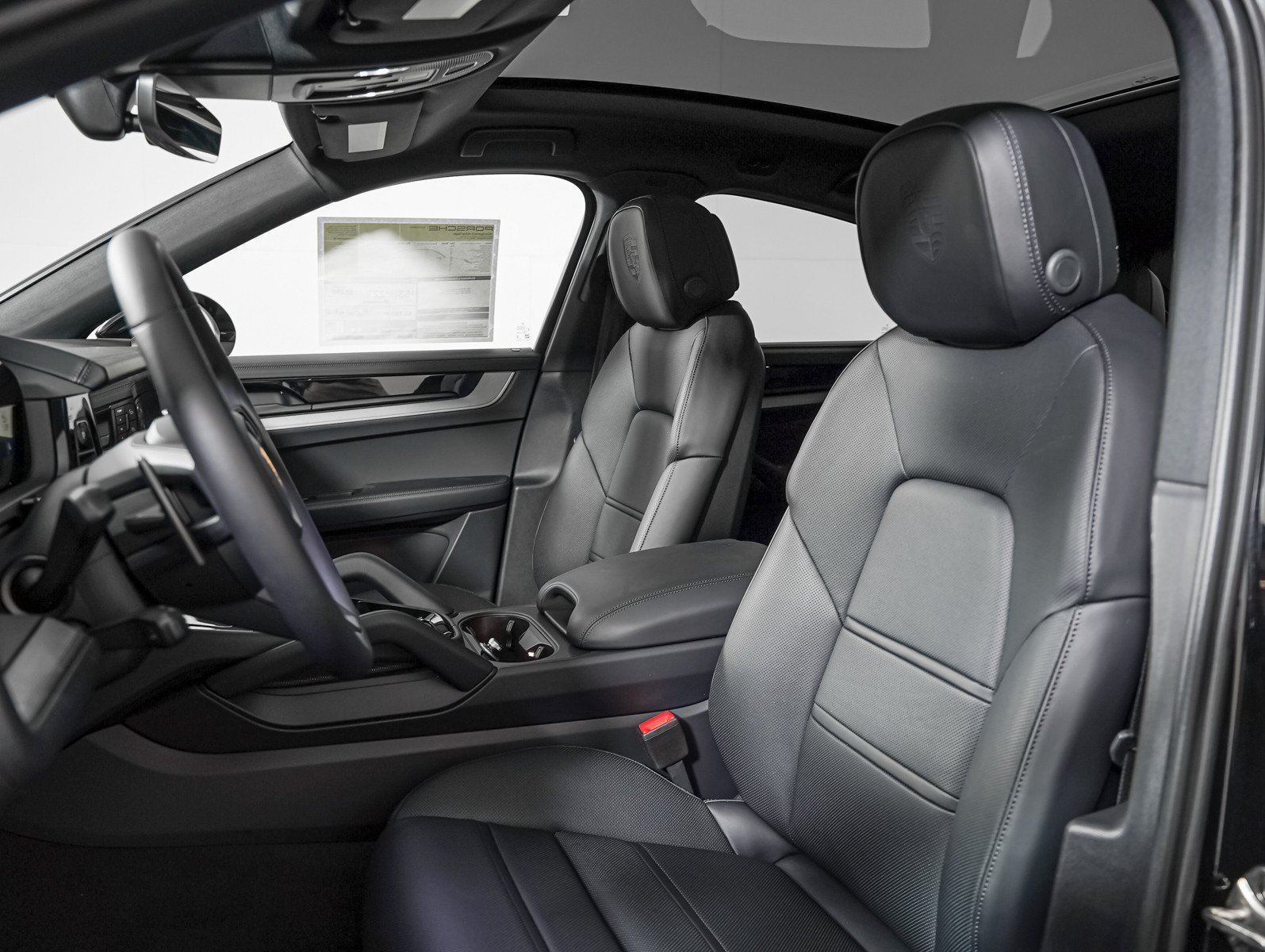 New 2026 CHROMITE BLACK Porsche E-Hybrid Coupe image 5