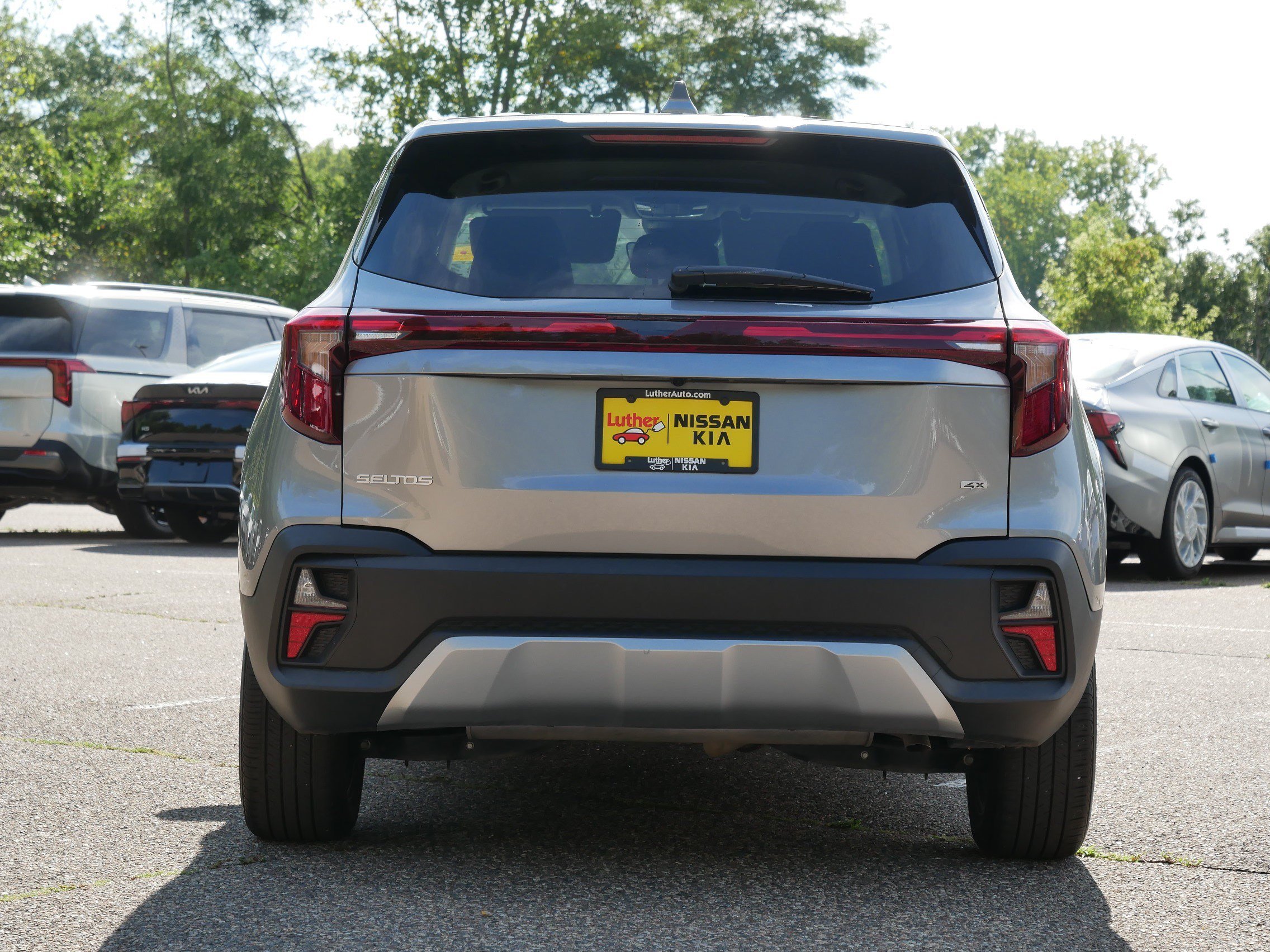 Used 2025 Steel Gray Kia LX image 17