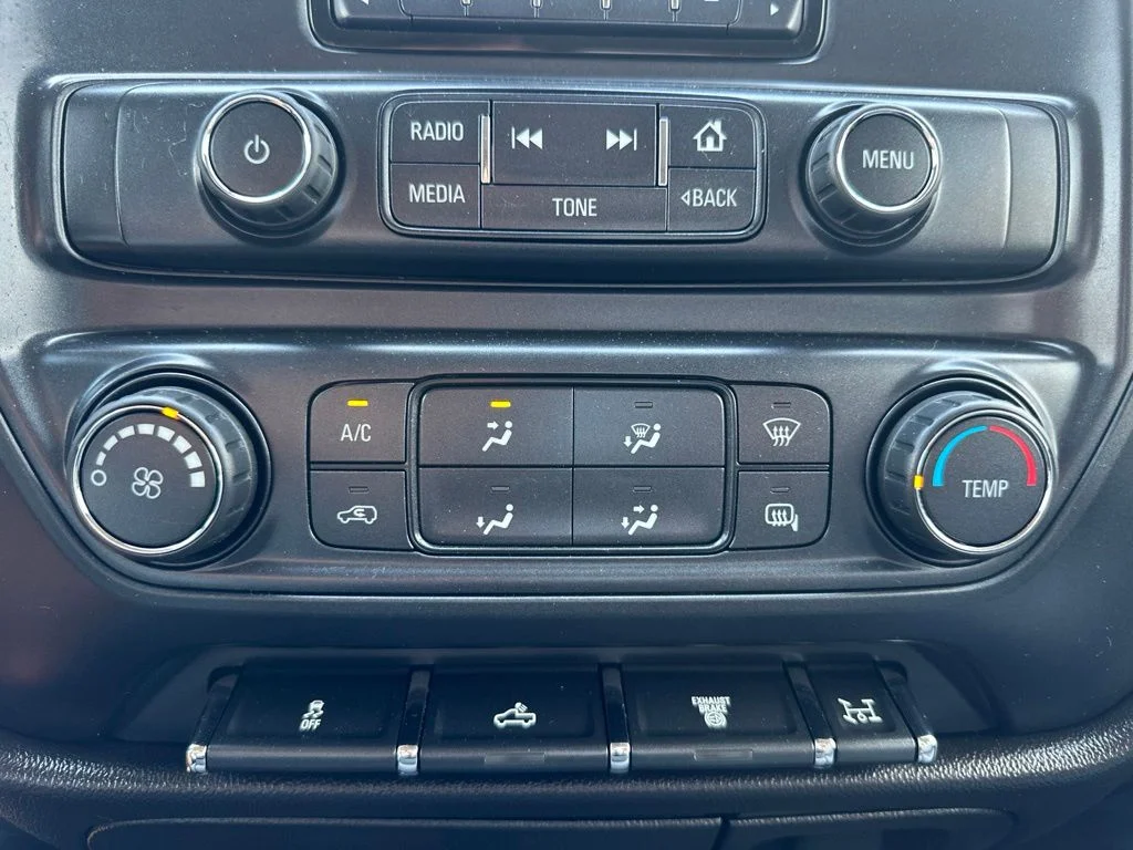 Used 2015 White Chevrolet Work Truck image 31