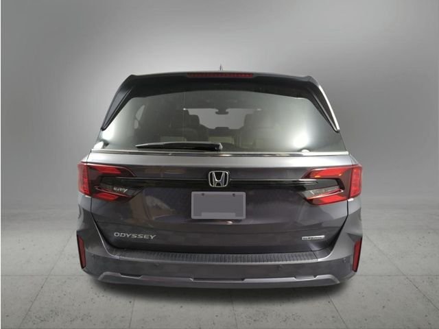 New 2027 Modern Steel Metallic Honda Touring image 3