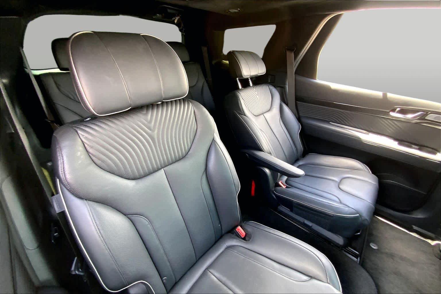 Used 2023 Typhoon Silver Hyundai Calligraphy image 18