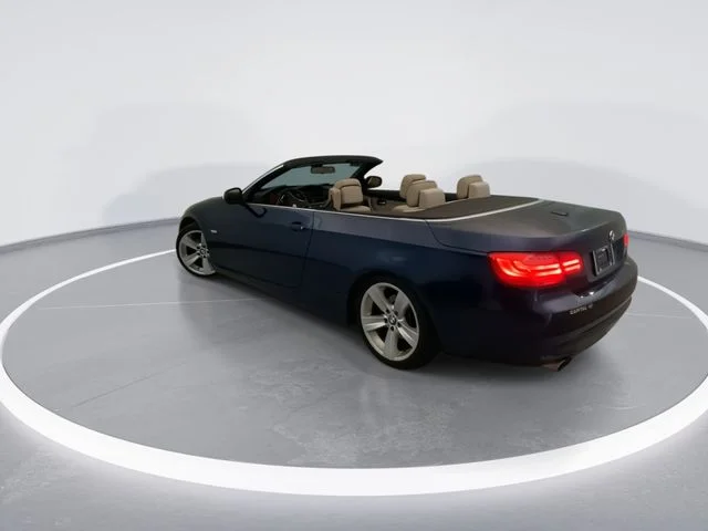Used 2011 Blue BMW 328i image 4