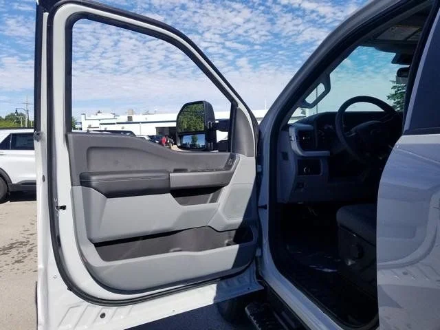 New 2026 Avalanche Ford F-250® XL image 13