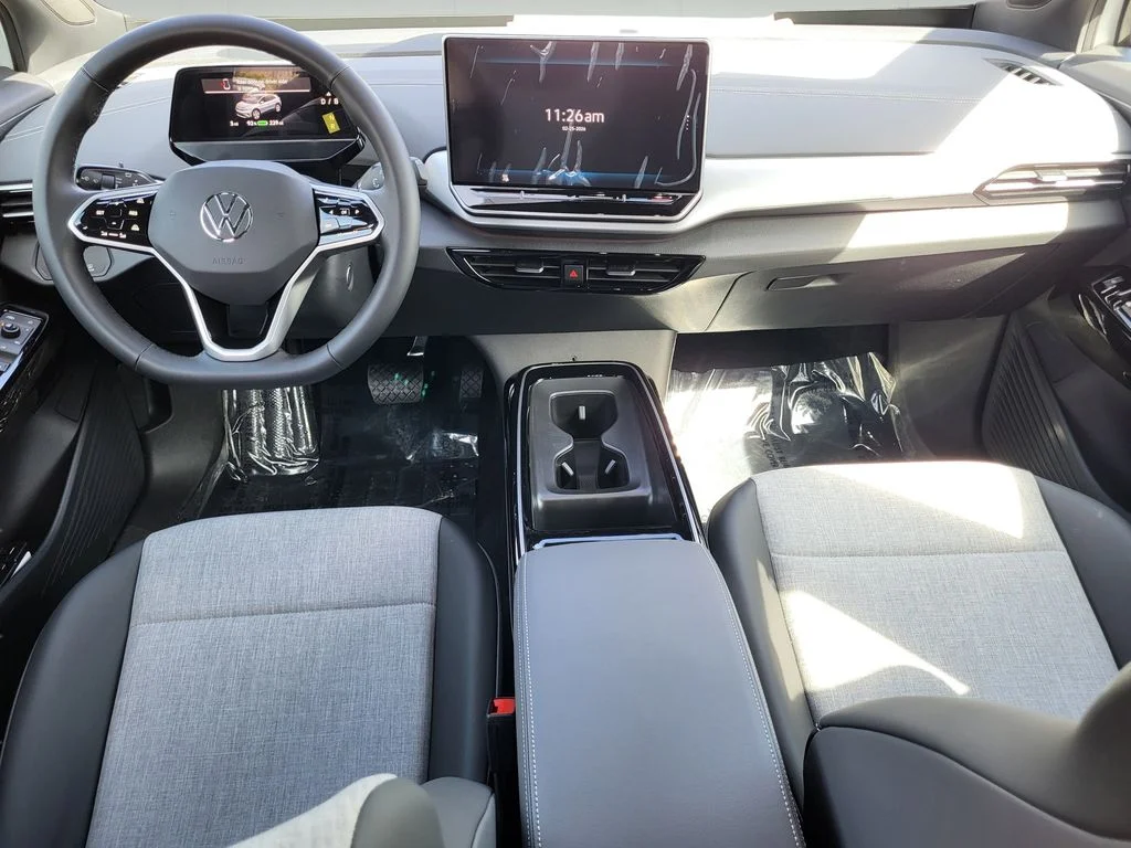 New 2025 Opal White Pearl Volkswagen Pro image 14
