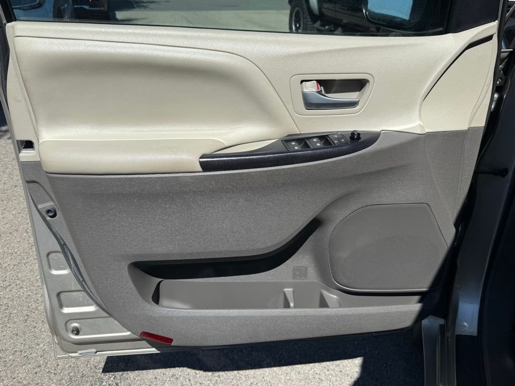 Used 2017 Gray Toyota LE image 21