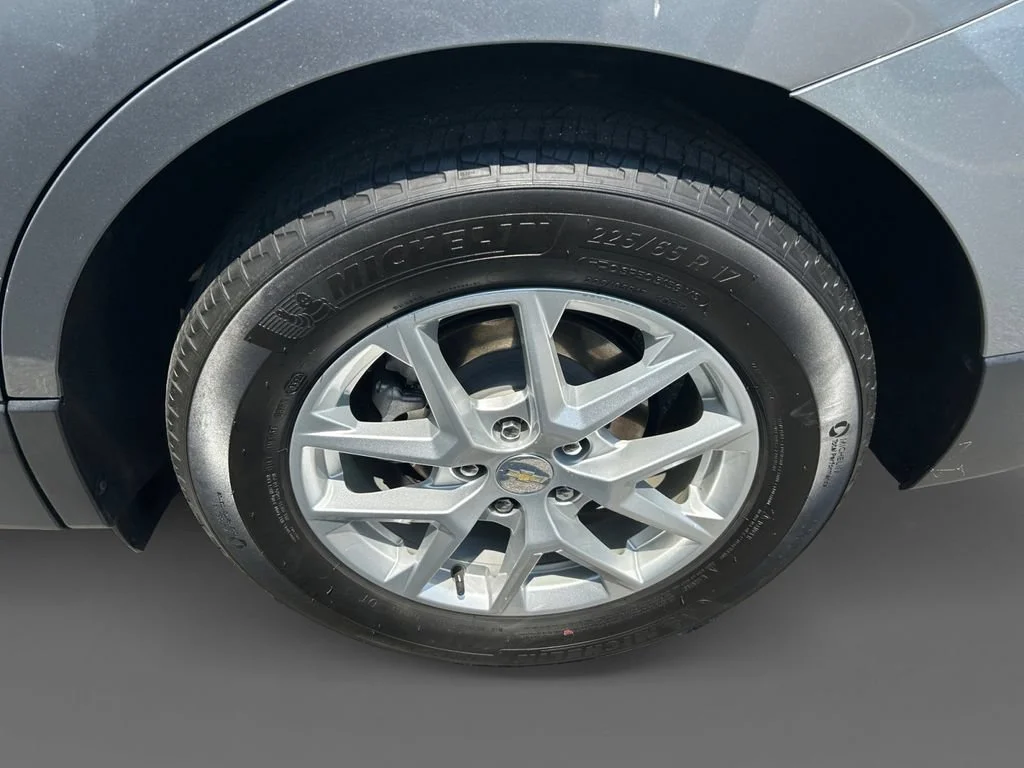 Used 2023 Sterling Gray Metallic Chevrolet LT image 8