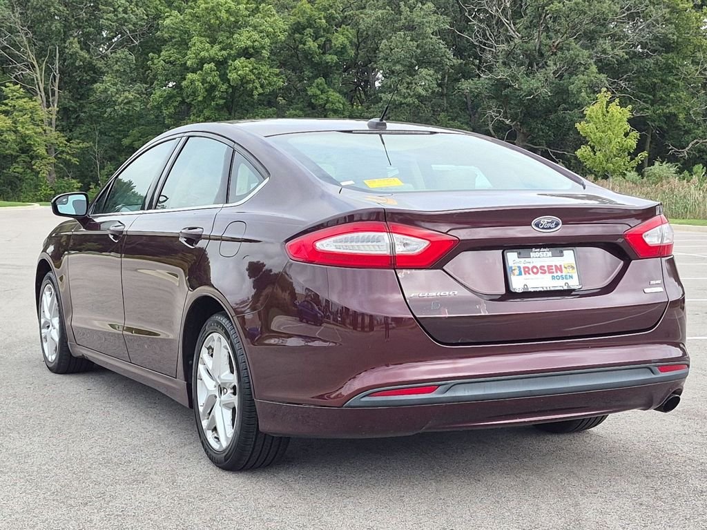 Used 2013 Red Ford SE image 5