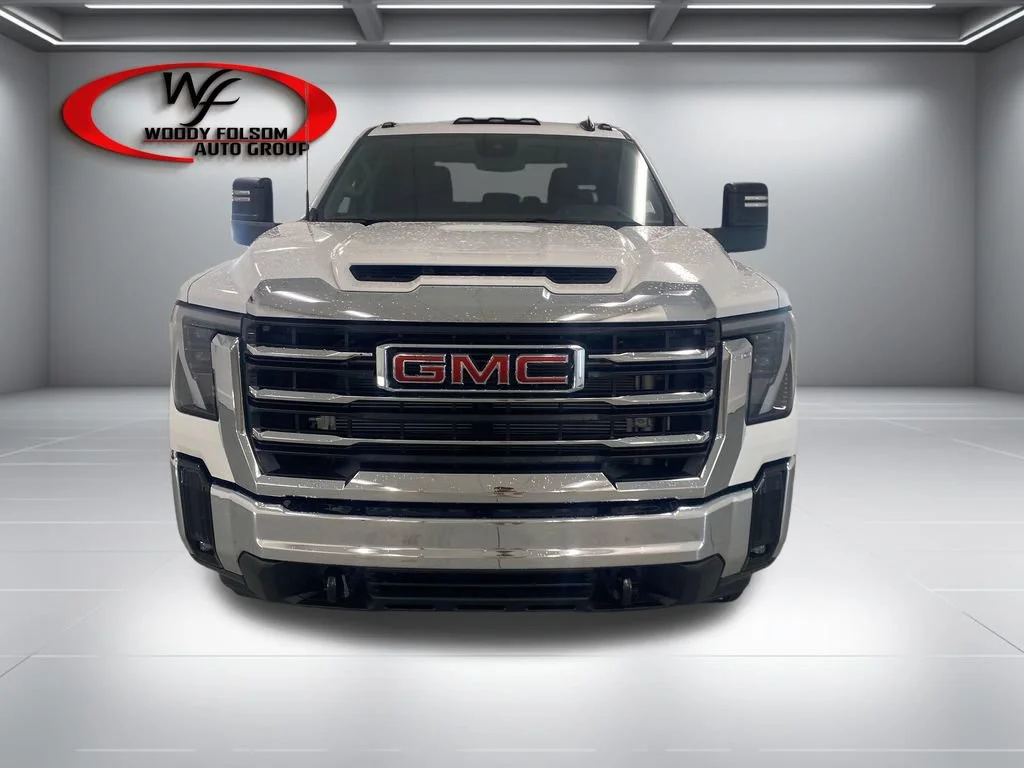 New 2026 Summit White GMC SLE image 2