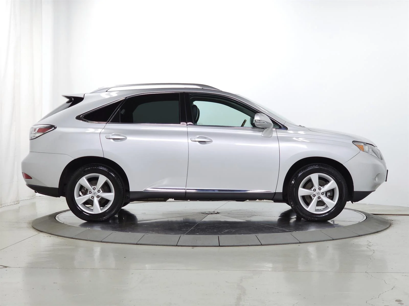 Used 2010 Tungsten Lexus  image 10