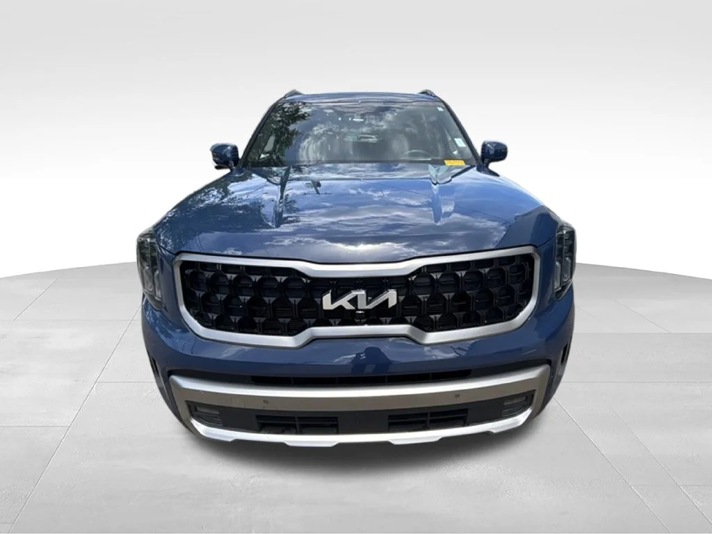 Certified Used 2023 Black Kia SX-Prestige X-Line image 2