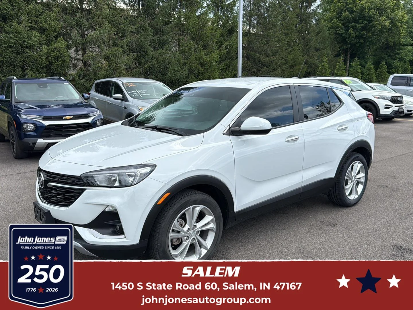 Used 2023 Summit White Buick Preferred image 1