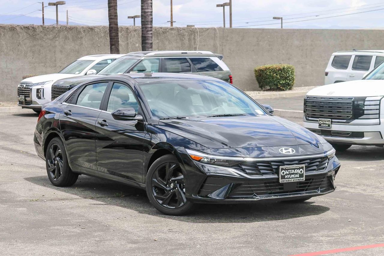 New 2026 Black Hyundai SEL Sport image 31