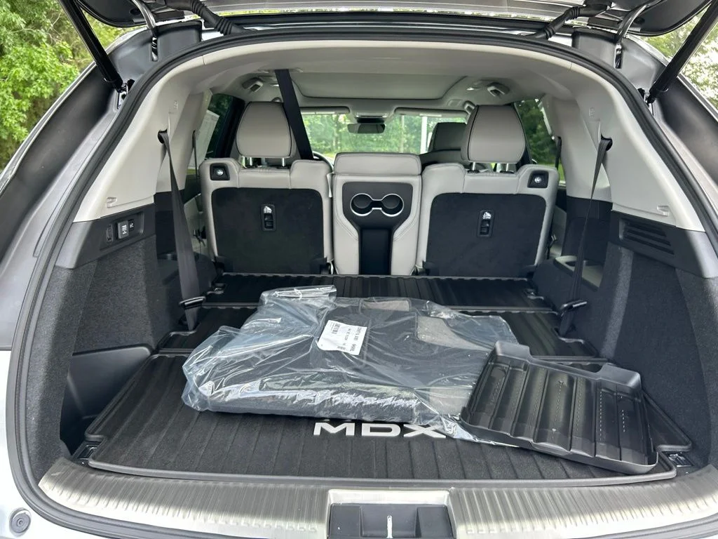 New 2026 Solar Silver Metallic Acura Advance Package image 18