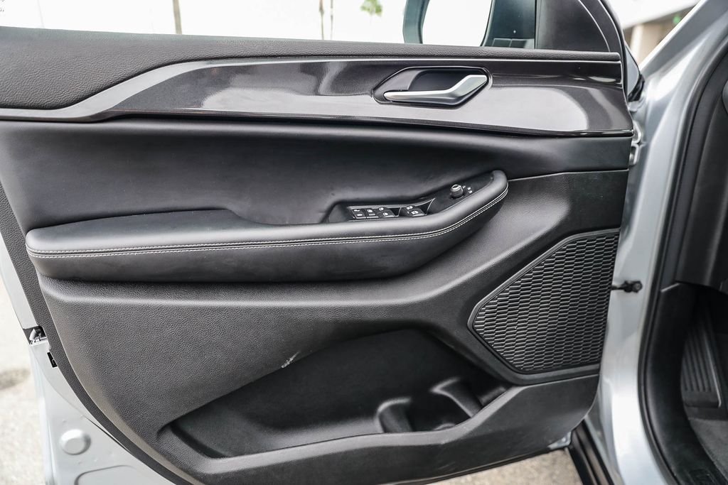 2023 Jeep Grand Cherokee L Laredo - Photo 20