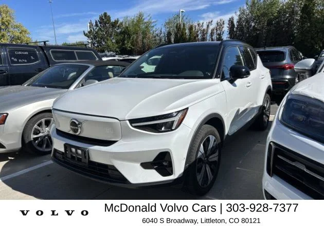 2023 Volvo XC40 Plus