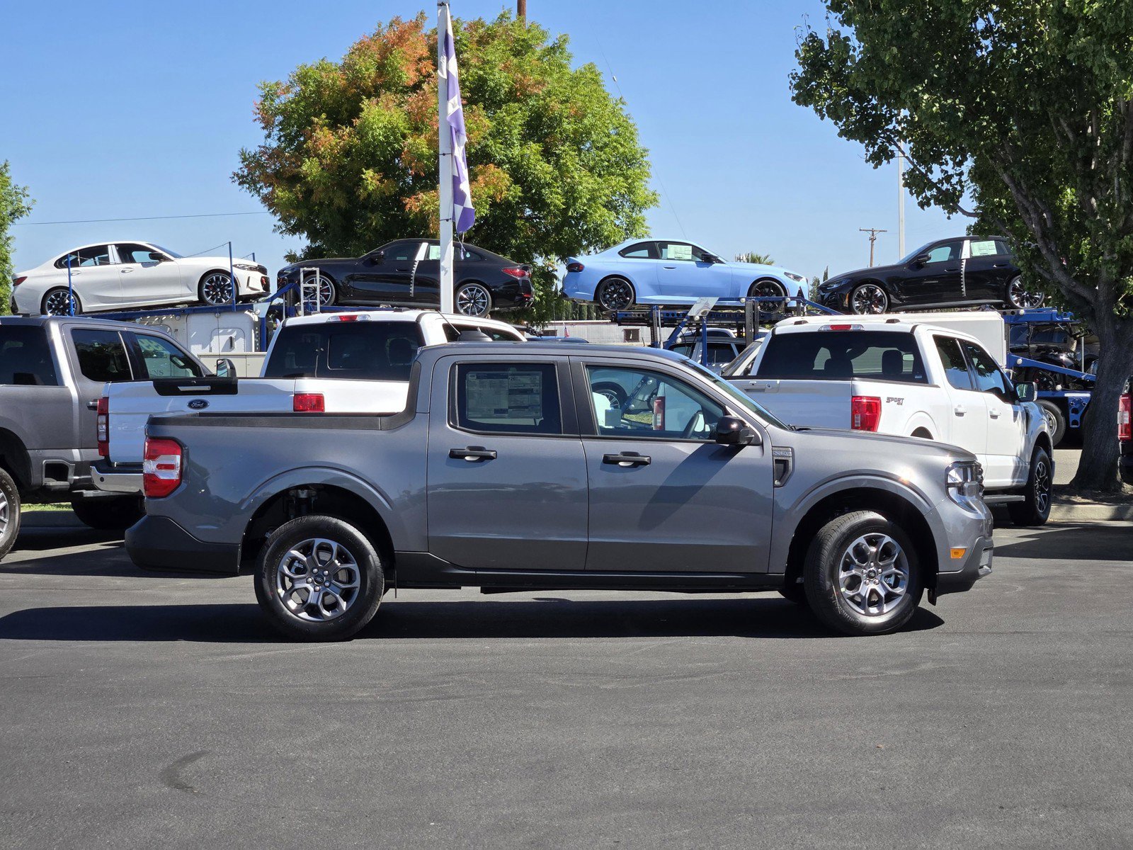 New 2026 Carbonized Gray Metallic Ford XLT image 3