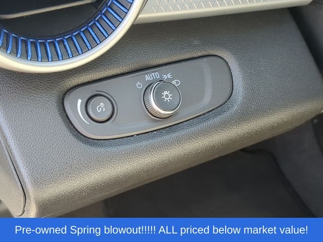 Used 2025 White Chevrolet LS image 24