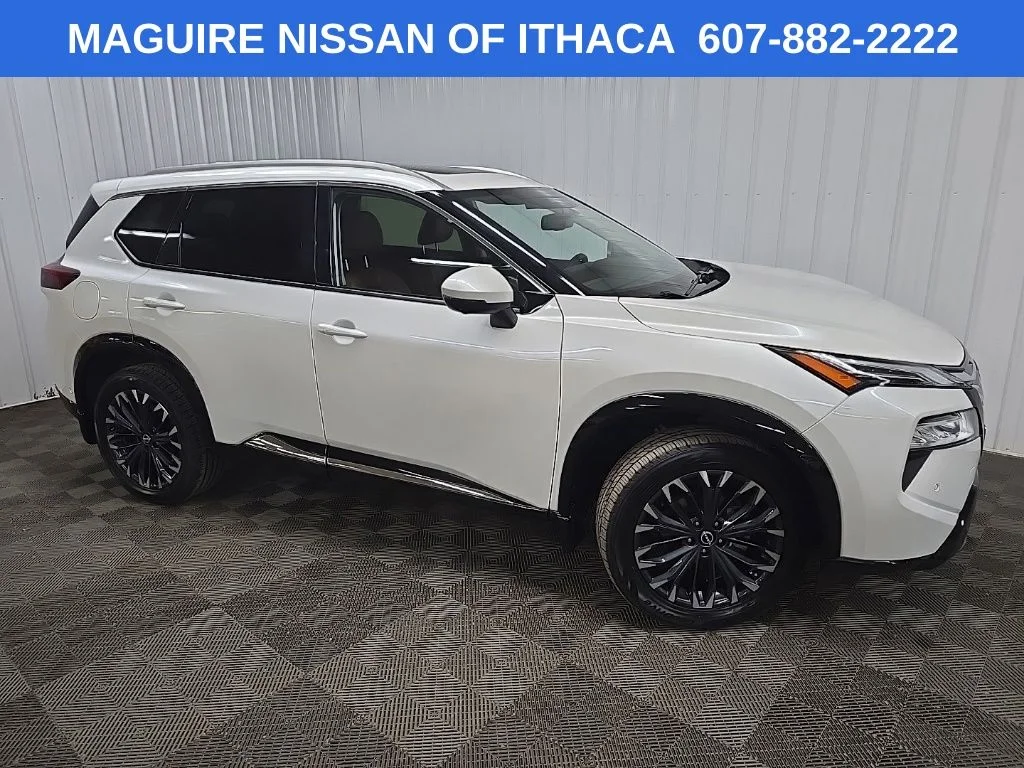 2024 Nissan Rogue Platinum AWD's photo