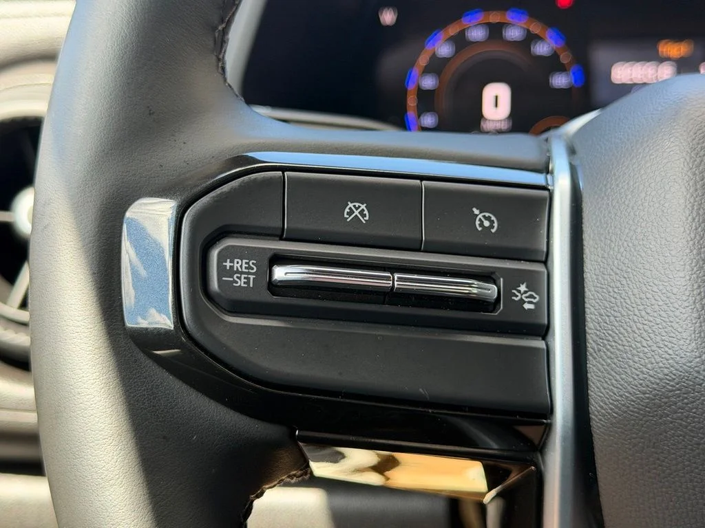 Used 2025 Blue Chevrolet Trail Boss image 19