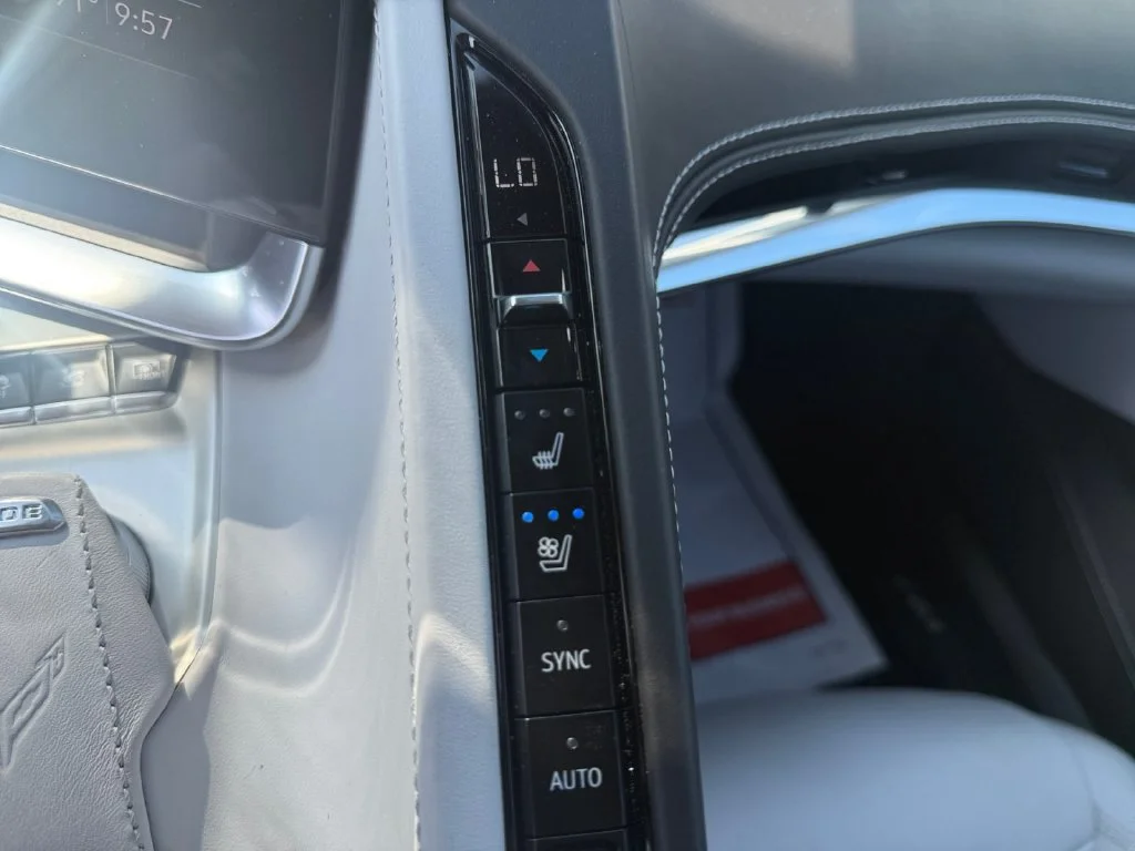 Used 2020 BLADE SILVER METALLIC Chevrolet 3LT image 26
