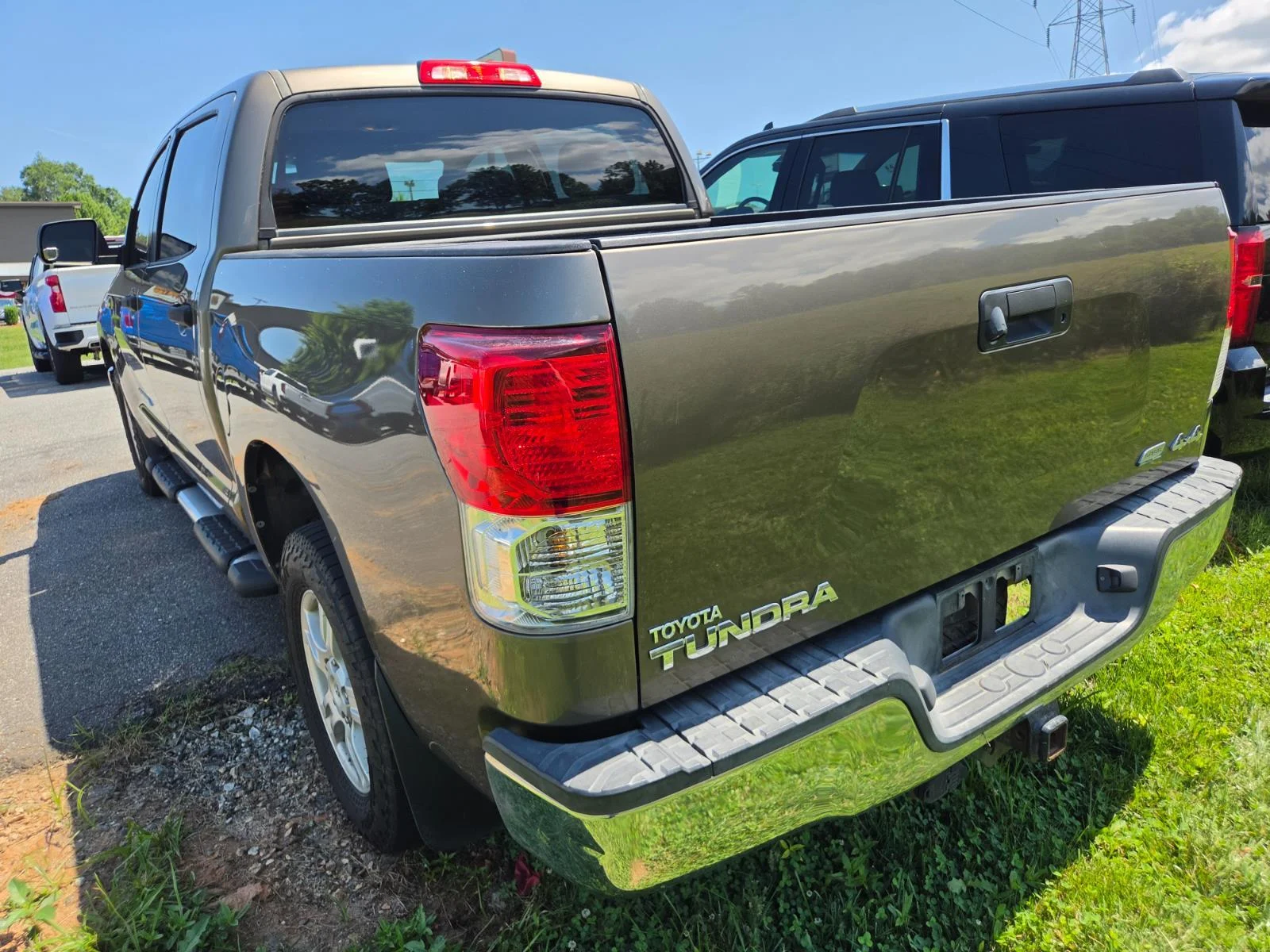 Used 2012 Brown Toyota CrewMax 5.7L FFV V8 6-Spd AT (Natl) image 9