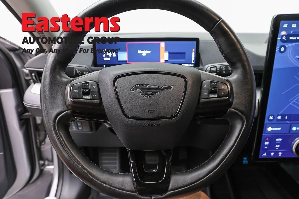 Used 2021 Silver Ford Select image 10