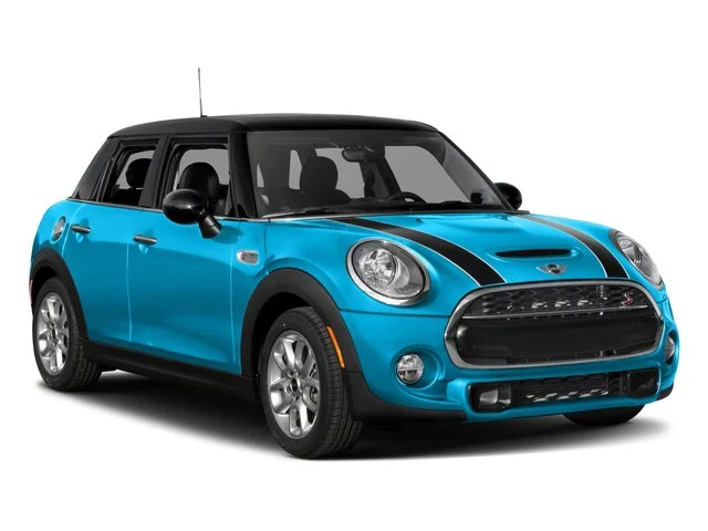 Used 2018 Volcanic Orange MINI  image 6