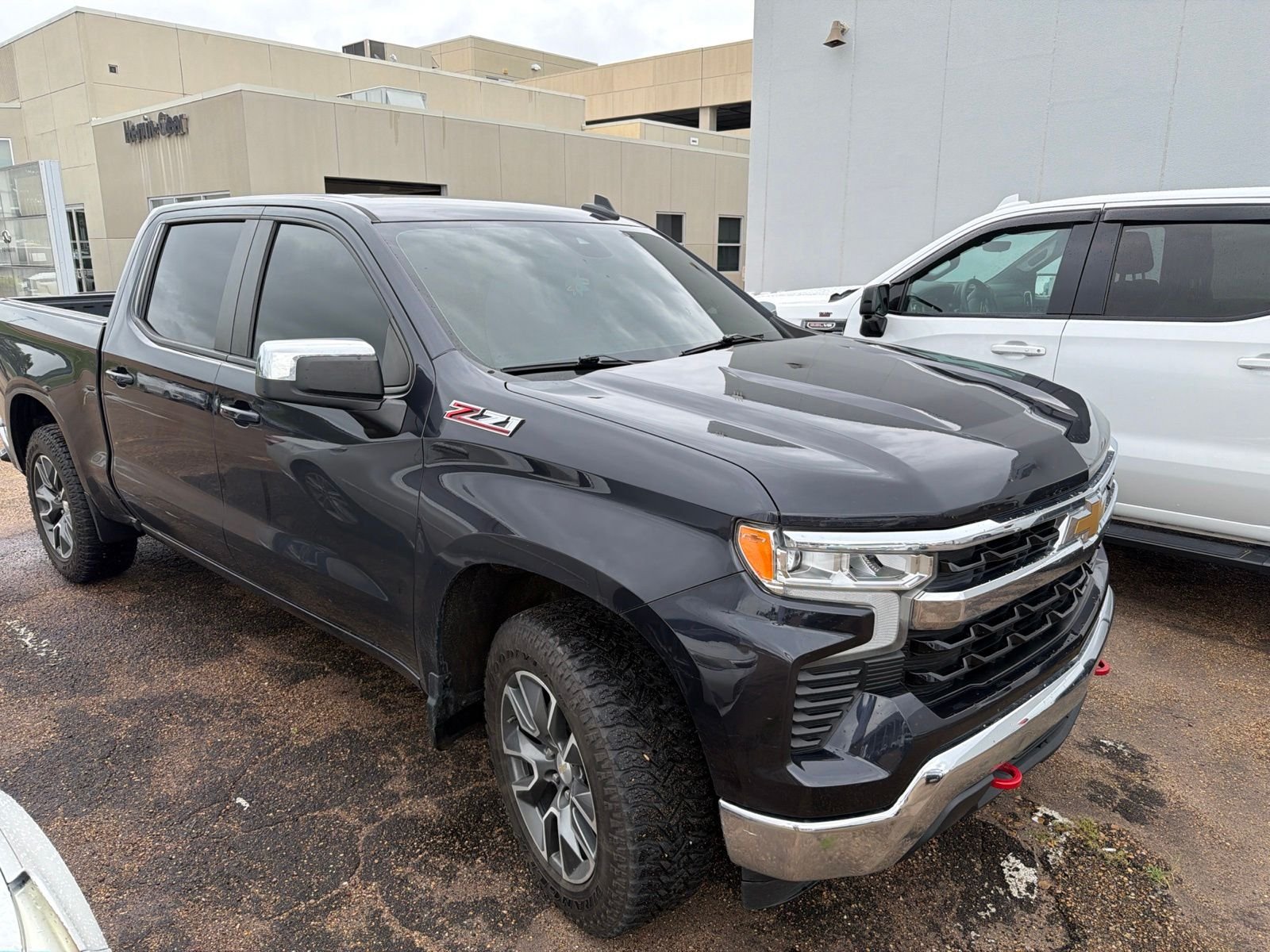 Used 2022 Gray Chevrolet LT image 2
