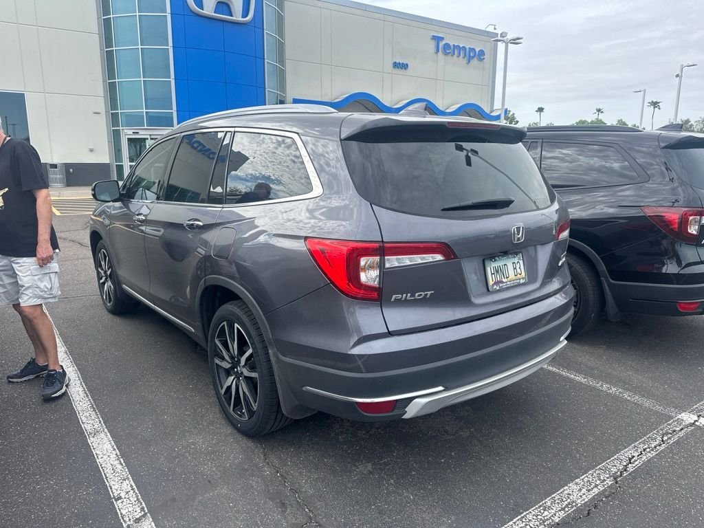 Certified Used 2020 Modern Steel Metallic Honda Touring image 5
