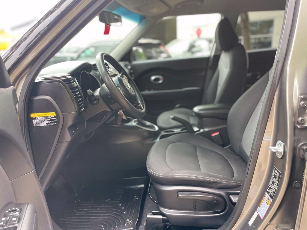 Used 2019 Titanium Gray Kia Plus image 18